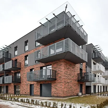 Airport Comfy By Bookinghost Appartement Poznań