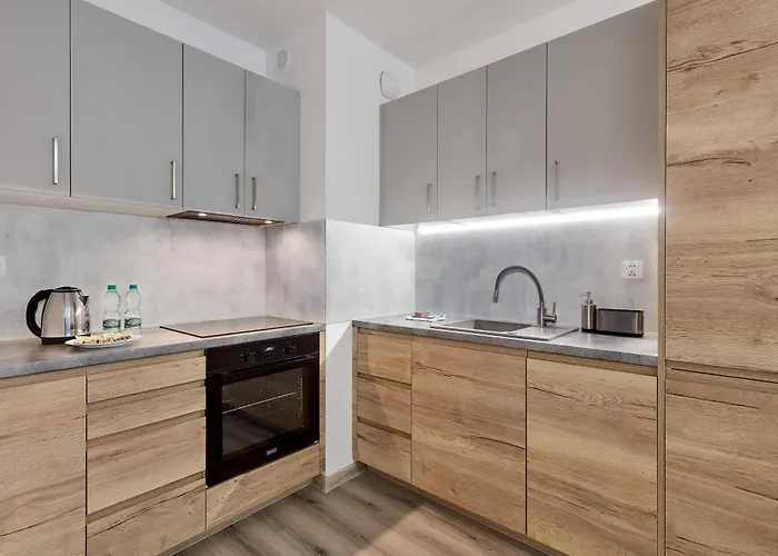 Airport Comfy By Bookinghost Apartamento *