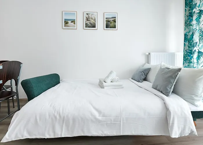 Airport Comfy By Bookinghost Lejlighed